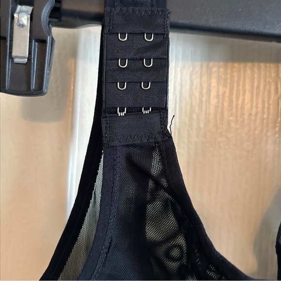 Shein Black Bra front snap closure adjustable strap snaps size L back support - Picture 6 of 8
